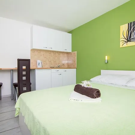 Apartament Ilak